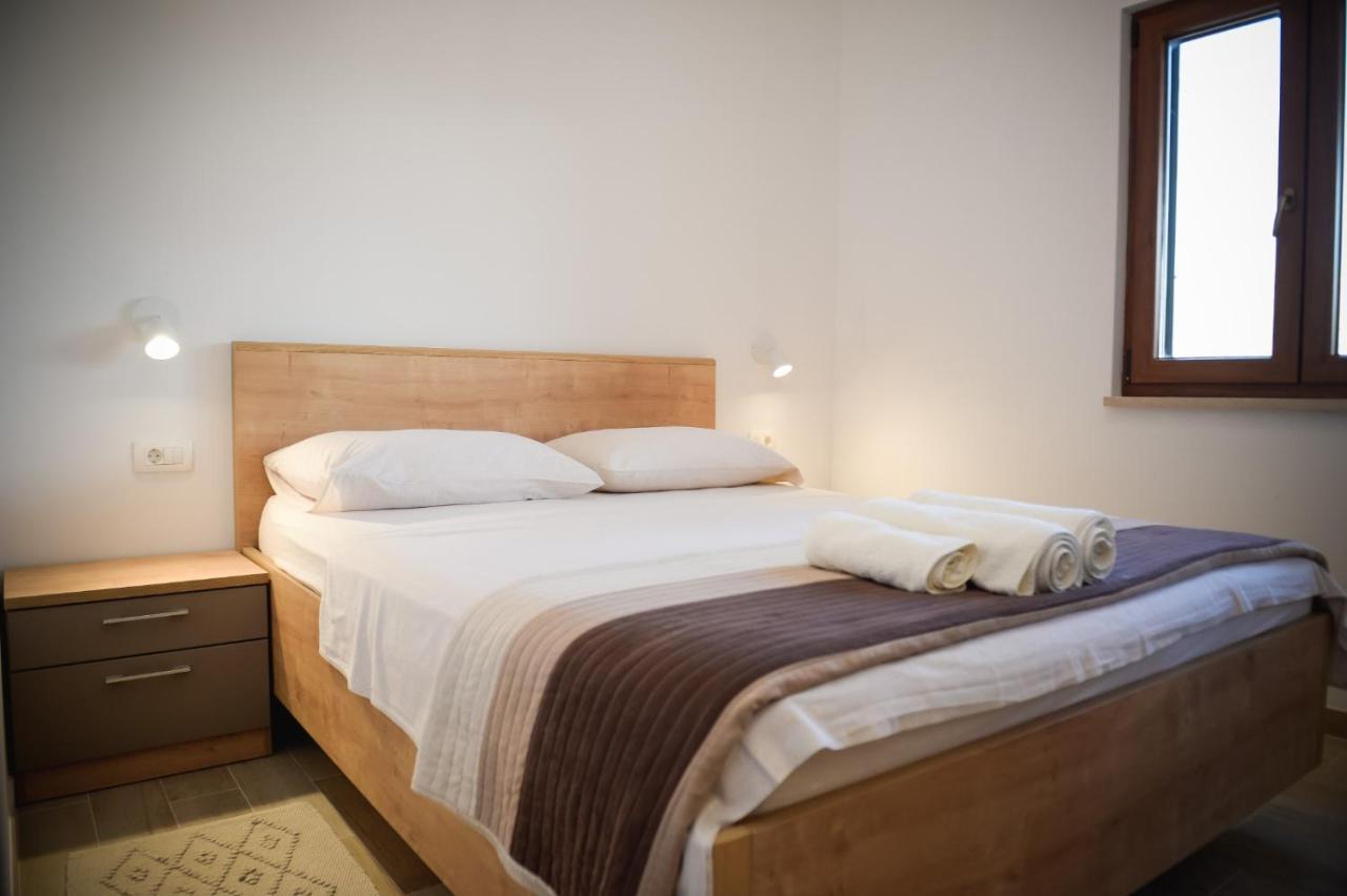 Apartment Markioli ポヴィヤ エクステリア 写真